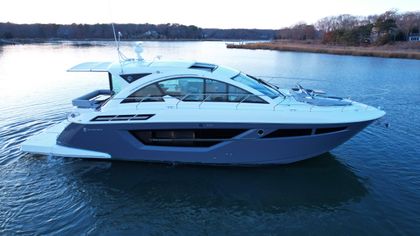 49' Cruisers Yachts 2023 Yacht For Sale